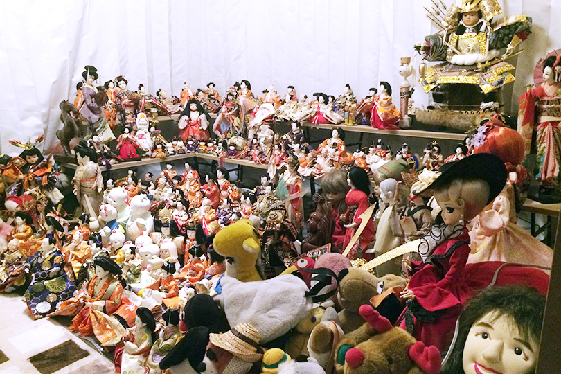 集まったたくさんのお人形たち